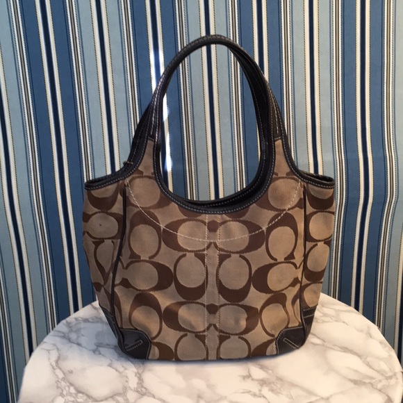 coach signature c design